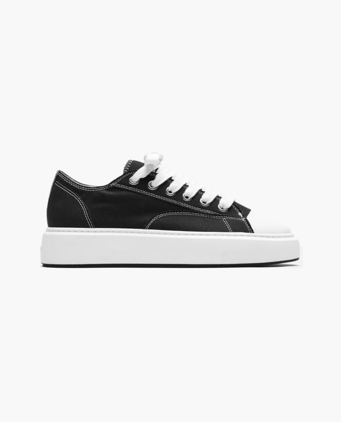 Stockholm Style Sneaker