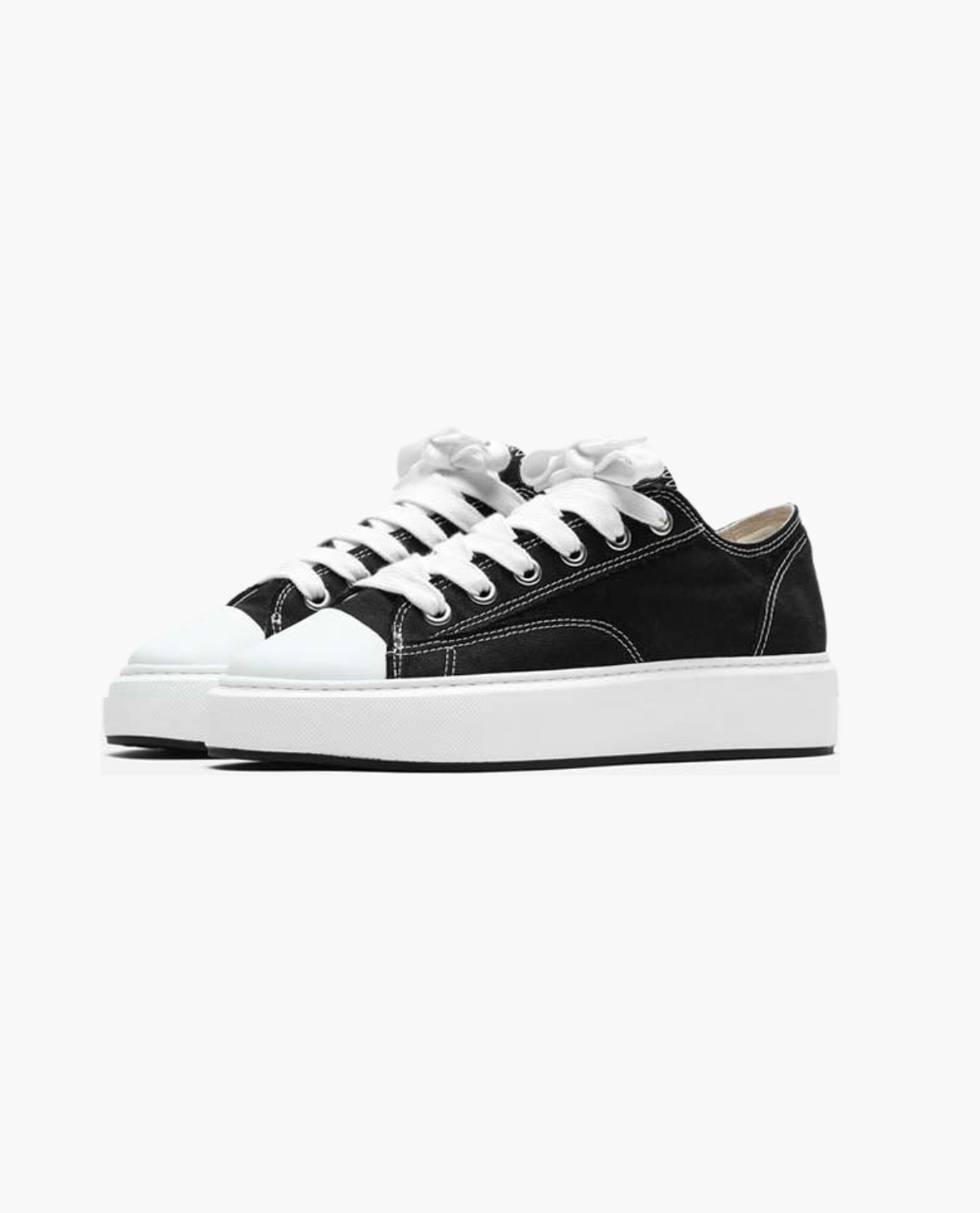 Stockholm Style Sneaker