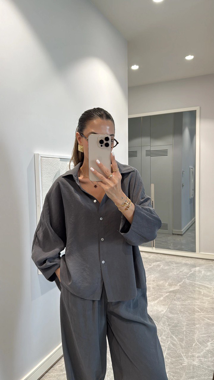 DÅN Bluse aus Stoff - Grau