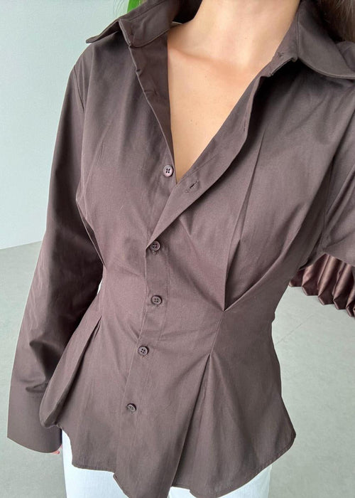 Chemise chocolat femme
Chemise ajustée élégante marron
Chemise cintrée femme tendance
Mode scandinave élégance
Vêtements femme Stockholm.ma
Basique chic femme marron
Chemise business femme couleur
Style minimaliste chic
Tendance mode automne hiver
AIO mode femme
Chemise manches longues marron
Stockholm mode élégance
Haut femme sophistiqué