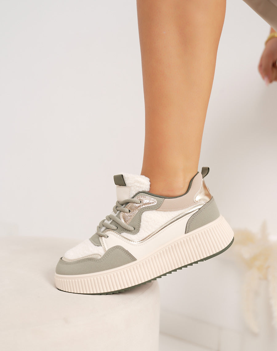 Sneaker LAHTI aus Wildlederimitat