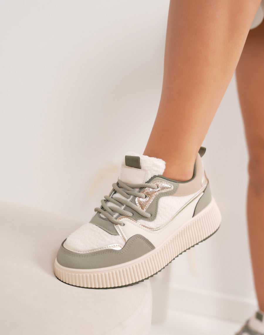 Sneaker LAHTI aus Wildlederimitat