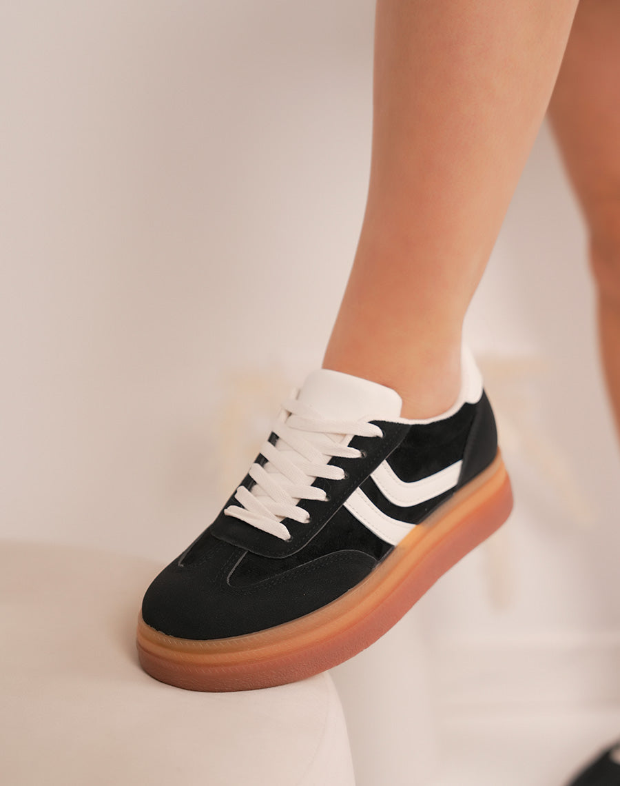 YJAL Sneaker aus Veloursimitat