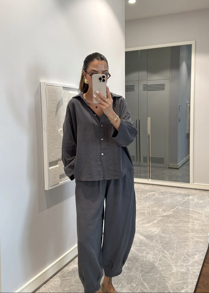 DÅN Bluse aus Stoff - Grau
