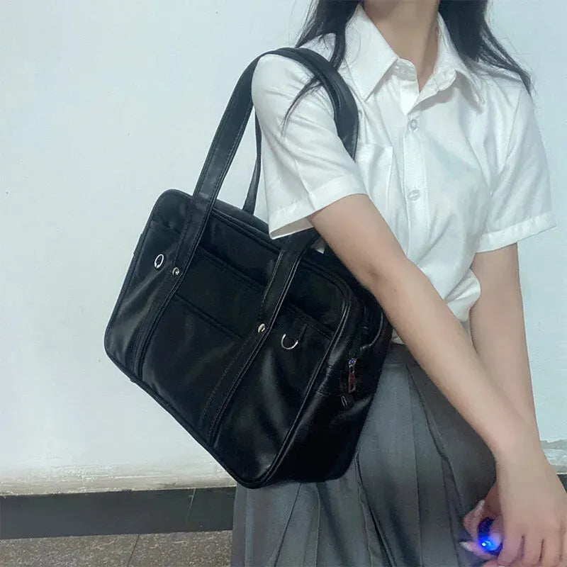 Grand sac à main de cours Clara