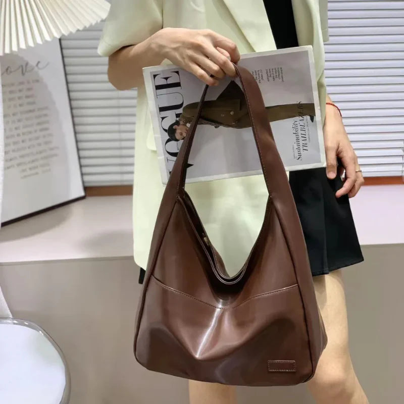 Große Handtasche TOR aus Kunstleder